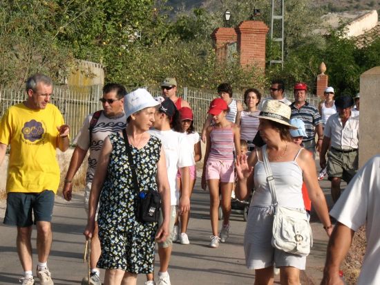 LA “I JORNADA DEPORTIVO- RECREATIVA DE SENDERISMO” POR EL PARAJE DE YÉCHAR CUENTA CON UNA PARTICIPACIÓN DE MEDIO CENTENAR DE PERSONAS, Foto 2