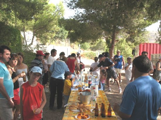 LA “I JORNADA DEPORTIVO- RECREATIVA DE SENDERISMO” POR EL PARAJE DE YÉCHAR CUENTA CON UNA PARTICIPACIÓN DE MEDIO CENTENAR DE PERSONAS, Foto 6
