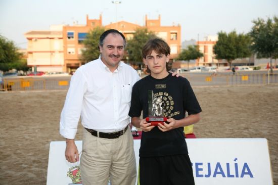 EL EQUIPO “PANADERÍA FLORIDA” SE PROCLAMA CAMPEÓN DEL TORNEO DE FÚTBOL PLAYA JUVENIL ORGANIZADO POR LA CONCEJALÍA DE DEPORTES, Foto 5