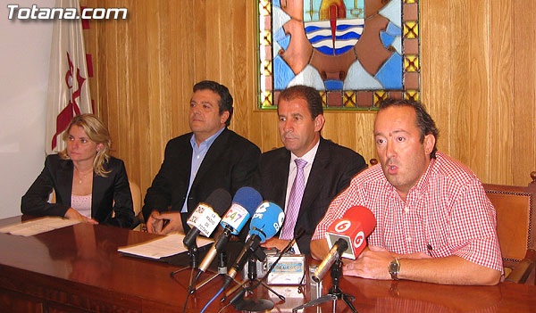 TOMA POSESIÓN CEFERINO AYALA GARCÍA COMO NUEVO DIRECTOR DE LA ACADEMIA DE MÚSICA DE TOTANA   , Foto 1