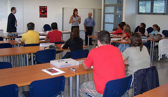 EMPRENDEDORES DEL MUNICIPIO ASISTIERON AL SEMINARIO DE MOTIVACIÓN EMPRENDEDORA IMPARTIDO POR AJE EN EL CENTRO DE DESARROLLO LOCAL   , Foto 1