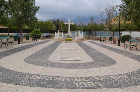 COMIENZAN LAS OBRAS DE CONSTRUCCIÓN DE LA NUEVA GLORIETA EN LA CRUZ DE LA MISIÓN QUE CANALIZARÁ EL TRÁFICO DEL CASCO URBANO CON LAS CARRETERAS DE LA SANTA Y LA HUERTA, Foto 1