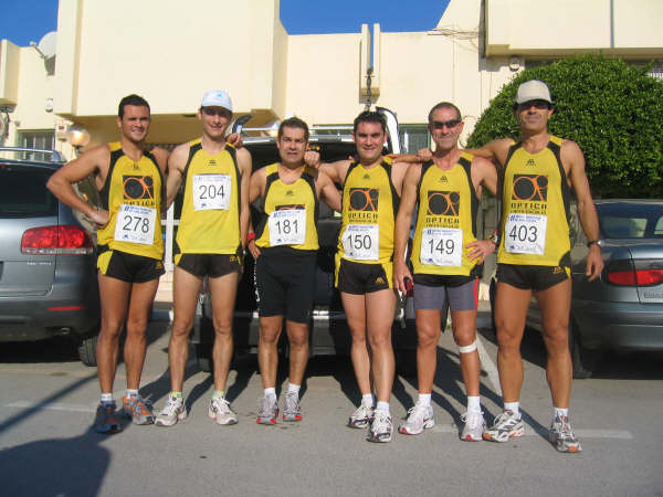 Miembros del club de atletismo Totana-Óptica Santa Eulalia participaron en la XI Media maratón de Huércal-Overa (Almería) y en la Maratón de Nueva York, Foto 1