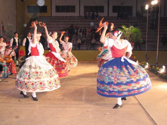 MÁS DE 700 PERSONAS ASISTEN AL FESTIVAL FOLKLÓRICO QUE ORGANIZA LA CONCEJALÍA DE CULTURA DESPUÉS DE MUCHOS AÑOS   , Foto 7