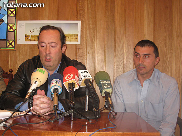 EL AYUNTAMIENTO DE TOTANA SE ADHIERE AL PROYECTO “LIBRO” PARA LA REUTILIZACIÓN DE LIBROS EN LAS ZONAS DE HABLA HISPANA, Foto 5