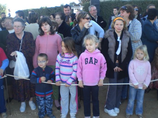 EL TRADICIONAL “AUTO DE LOS REYES MAGOS”, CUYA CELEBRACIÓN PRETENDE MANTENER ANTIGUAS COSTUMBRES Y TRADICIONES DEL MUNICIPIO DE TOTANA, CONGREGÓ A UN NUMEROSO PÚBLICO EN LA PEDANÍA DE “EL PARETÓN” (2008), Foto 6