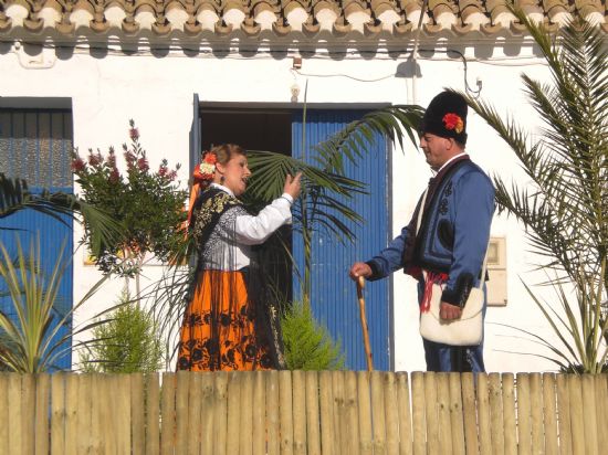 EL TRADICIONAL “AUTO DE LOS REYES MAGOS”, CUYA CELEBRACIÓN PRETENDE MANTENER ANTIGUAS COSTUMBRES Y TRADICIONES DEL MUNICIPIO DE TOTANA, CONGREGÓ A UN NUMEROSO PÚBLICO EN LA PEDANÍA DE “EL PARETÓN” (2008), Foto 7