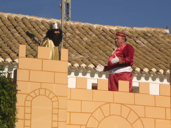 EL TRADICIONAL “AUTO DE LOS REYES MAGOS”, CUYA CELEBRACIÓN PRETENDE MANTENER ANTIGUAS COSTUMBRES Y TRADICIONES DEL MUNICIPIO DE TOTANA, CONGREGÓ A UN NUMEROSO PÚBLICO EN LA PEDANÍA DE “EL PARETÓN” (2008), Foto 8