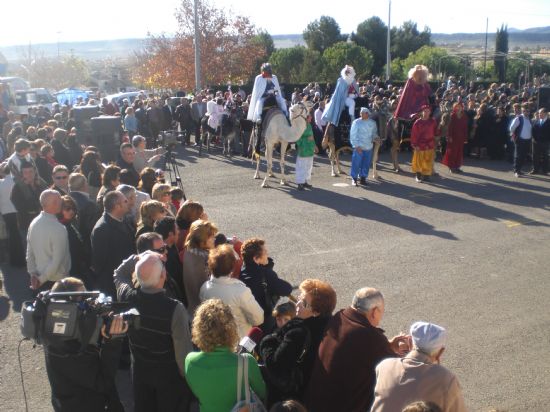 EL TRADICIONAL “AUTO DE LOS REYES MAGOS”, CUYA CELEBRACIÓN PRETENDE MANTENER ANTIGUAS COSTUMBRES Y TRADICIONES DEL MUNICIPIO DE TOTANA, CONGREGÓ A UN NUMEROSO PÚBLICO EN LA PEDANÍA DE “EL PARETÓN” (2008), Foto 9