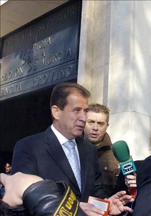 Un piquete informativo impide al TSJ que tome declaración al diputado Juan Morales, Foto 2