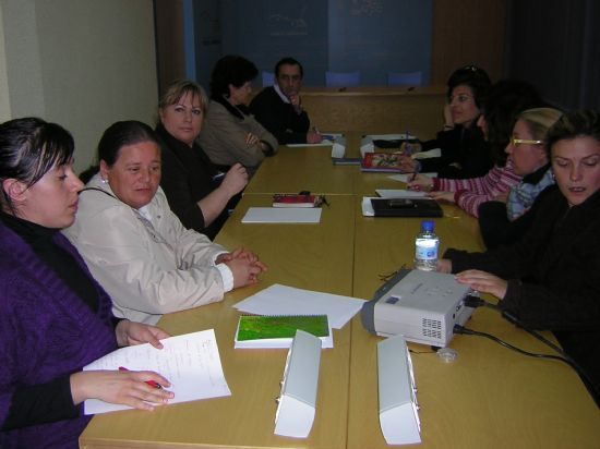 EL AYUNTAMIENTO DE TOTANA SE ADHIERE JUNTO A OTROS DOS MUNICIPIOS AL PROYECTO “MURCIA ACTIVA POR EL EMPLEO RURAL” (MAPER) PARA FAVORECER LA INSERCIÓN LABORAL DE LOS COLECTIVOS MÁS DESFAVORECIDOS (2008), Foto 4