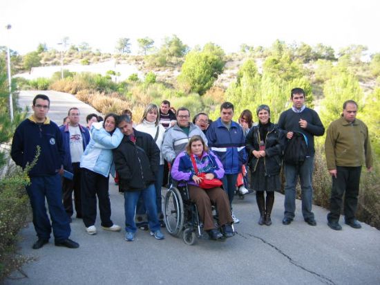 EL CENTRO OCUPACIONAL “JOSÉ MOYÁ” DE TOTANA VISITA LAS VANGUARDISTAS INSTALACIONES DE CEMACAM EN TORRE GUIL, Y REALIZA TALLERES SOBRE EL RECICLAJE DE RESIDUOS EN EL HOGAR   , Foto 5