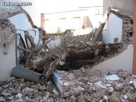 LA CONCEJALÍA DE SEGURIDAD Y PROTECCIÓN CIVIL MANTIENE EL DISPOSITIVO DE ALERTA ANTE EL FUERTE TEMPORAL DE VIENTO EN ESTE MUNICIPIO, Foto 1