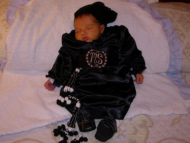 JOSÉ PEDRO, CON TAN SOLO 5 DÍAS DE VIDA, POSIBLEMENTE EL NAZARENO MÁS JOVEN DE ESTA SEMANA SANTA 2007, Foto 1