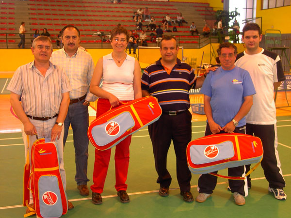 LA FEDERACION ESPAÑOLA DE BADMINTON PREMIÓ A TRES CENTROS DE ENSEÑANZA DE TOTANA CON UN LOTE DE MATERIAL DE BADMINTON, POR EL BUEN TRABAJO REALIZADO EN EL PROGRAMA DE DEPORTE ESCOLAR, Foto 1