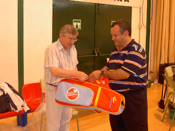 LA FEDERACION ESPAÑOLA DE BADMINTON PREMIÓ A TRES CENTROS DE ENSEÑANZA DE TOTANA CON UN LOTE DE MATERIAL DE BADMINTON, POR EL BUEN TRABAJO REALIZADO EN EL PROGRAMA DE DEPORTE ESCOLAR, Foto 2
