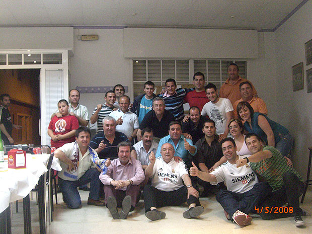 LOS MADRIDISTAS DE TOTANA CELEBRARON EL TÍTULO DE LIGA, Foto 1