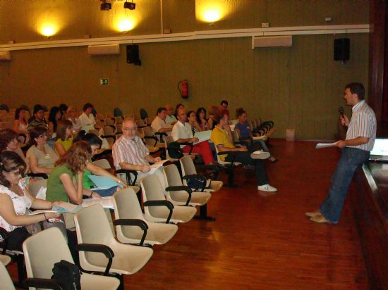 ORGANIZAN UNA JORNADA DE FORMACION INTERNA CON EL FIN DE CREAR UN ESPACIO DE ENCUENTRO ENTRE LOS TRABAJADORES PARA DAR A CONOCER TODOS LOS SERVICIOS PRESTADOS, Foto 3
