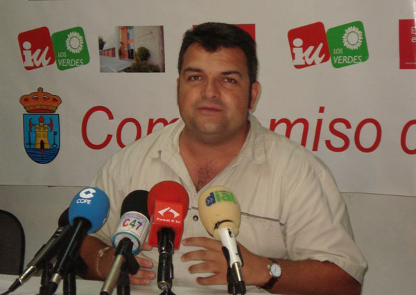 Los concejales de IU + Los Verdes, consideran un año perdido, pleno de escándalos, incremento de la deuda, gasto corriente, parálisis Institucional y Política que atenaza a la Institución Municipal, Foto 2