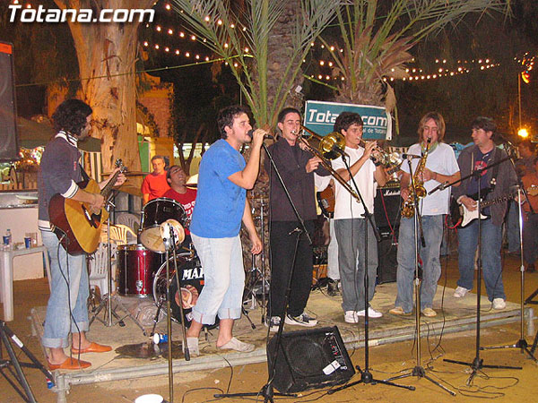 El grupo totanero “La Jukebox” actuó en el “Huerto Rock”, en el recinto de los Huertos del Malecón durante la Feria de Septiembre de Murcia, Foto 1