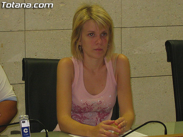 LA CONCEJALÍA DE BIENESTAR SOCIAL ORGANIZA A TRAVÉS DEL SERVICIO DE ATENCIÓN A LA INMIGRACIÓN EL “TALLER DE INICIACIÓN AL ÁRABE DIALECTAL Y APROXIMACIÓN A LA CULTURA MARROQUÍ” PARA POTENCIAR LA INTEGRACIÓN DE ESTE COLECTIVO (2007), Foto 4