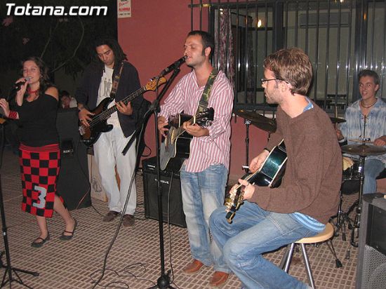 EL GRUPO TOTANERO MERCENARIOS PRESENTÓ SU PRIMERA MAQUETA TITULADA SÁBADO AL AMANECER, Foto 1