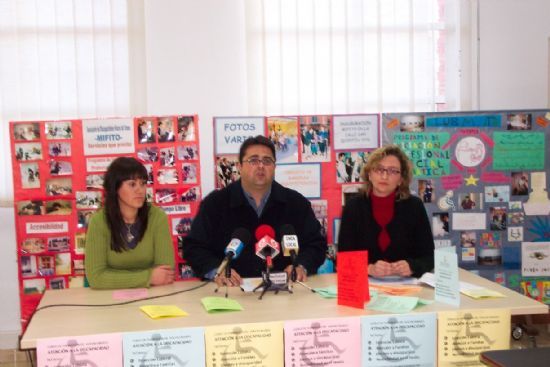 MIFITO Y CONCEJALÍA DE PARTICIPACIÓN CIUDADANA ORGANIZAN CURSO DE FORMACIÓN DE VOLUNTARIADO SOBRE ATENCIÓN A LA DISCAPACIDAD   , Foto 1