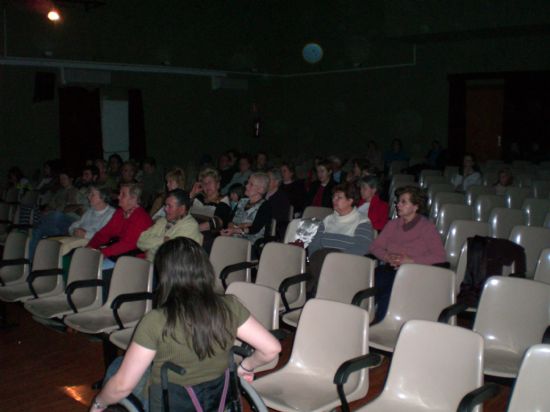 LA OBRA “MOTIVOS DE MUJER” DA COMIENZO A LAS ACTIVIDADES DEL DÍA INTERNACIONAL DE LA MUJER CON UN HOMENAJE A LA FIGURA FEMENINA EN CLAVE DE HUMOR, Foto 3