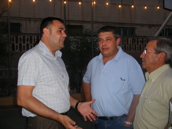 AUTORIDADES MUNICIPALES DAN AL PISTOLETAZO DE SALIDA DE LAS FIESTAS DEL BARRIO DE LA ERA ALTA QUE SE CELEBRAN EN HONOR A SANTA ISABEL, Foto 3