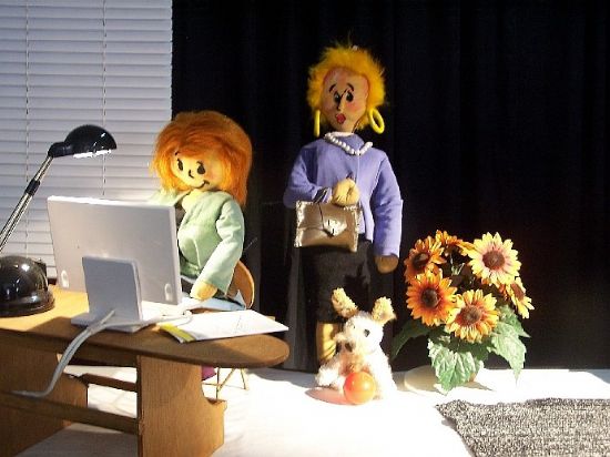 EL PRÓXIMO DÍA 18 TENDRÁ LUGAR UNA OBRA DE TÍTERES SOBRE EL USO DE INTERNET PARA NIÑOS Y MAYORES EN EL CENTRO SOCIOCULTURAL “LA CÁRCEL”, Foto 1