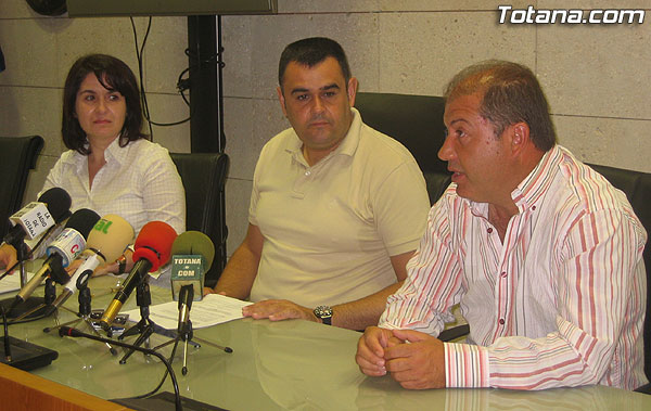 EL CONSISTORIO Y LA ASOCIACIÓN “TOTANA ARTESANA Y ALFARERA” PARTICIPARÁN EN LA XXXVI FERIA DE VALENCIA “IBERFLORA” CON UN STAND  LA PRÓXIMA SEMANA, Foto 2