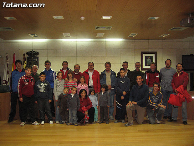 LA CONCEJALÍA DE DEPORTES SUBVENCIONA A CUATRO CARTÓGRAFOS CHECOS PARA CONFECCIONAR UN PLANO DEL PARAJE DE “LAS ALQUERÍAS”, QUE EL CLUB DE ORIENTACIÓN DE TOTANA SOLICITA COMO PRUEBA NACIONAL DE ESTA MODALIDAD DEPORTIVA PARA EL PRÓXIMO AÑO 2009, Foto 1