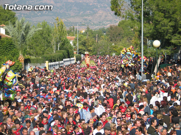 CERCA DE 10.000 PERSONAS ACOMPAÑARON A SANTA EULALIA DE MÉRIDA DESDE SU SANTUARIO A TOTANA , Foto 1
