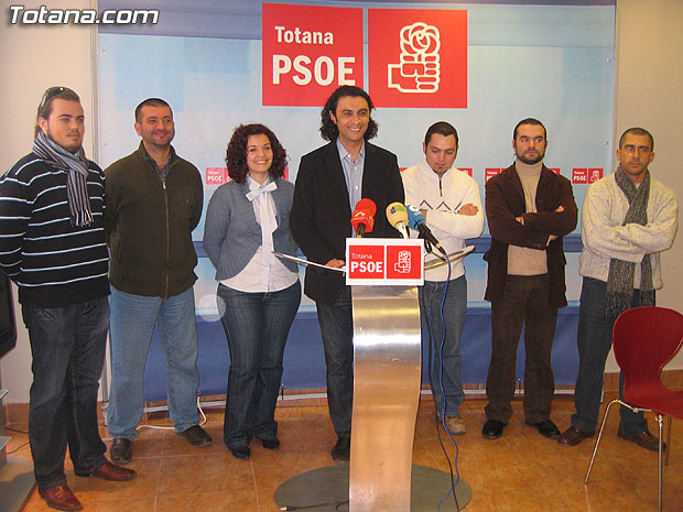 COMUNICADO DEL PSOE SOBRE LA POSTURA DE ESTE PARTIDO EN RELACIÓN A LA DIFÍCIL SITUACIÓN QUE SE HA CREADO EN TOTANA DESDE HACE YA 40 DÍAS (OPERACIÓN TÓTEM), Foto 1
