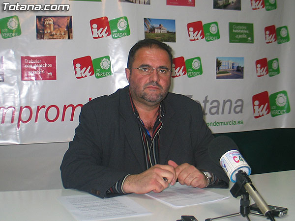 IU+LV: “EL PARTIDO POPULAR UTILIZA A LA SOCIEDAD MUNICIPAL PROINVITOSA PARA ASIGNAR 44.000 EUROS AL AÑO A SU PORTAVOZ EN EL AYUNTAMIENTO, EN UNA SESIÓN A PUERTA CERRADA”, Foto 1