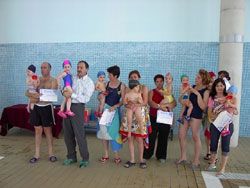 CONCEJALÍAS DE DEPORTES Y SERVICIOS AL CIUDADANO CLAUSURAN CURSOS NATACIÓN PARA DISCAPACITADOS Y BEBÉS , Foto 1