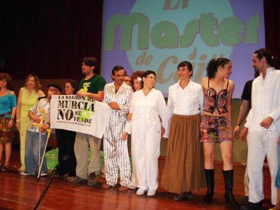 EL TEATRO DEL CENTRO CULTURAL “LA CARCEL” DE TOTANA SE LLENÓ PARA DISFRUTAR CON LA REPRESENTACIÓN DEL “MASTER DE CÁI”, PATROCINADA POR EL CENTRO CULTURAL Y OBRERO, Foto 1