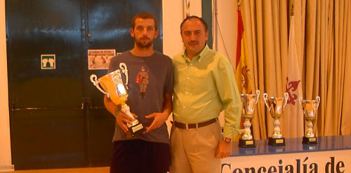 ESTUCTURAS DEICAN SE PROCLAMA CAMPEÓN DE LAS 24 HORAS DE FÚTBOL SALA CIUDAD DE TOTANA, Foto 4