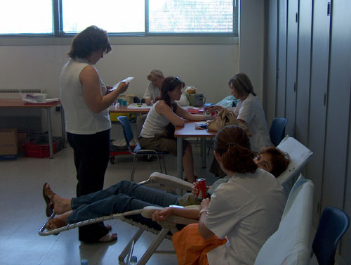 EMPRESARIOS Y TRABAJADORES DEL POLÍGONO INDUSTRIAL EL SALADAR DONAN SANGRE EN LA JORNADA DE EXTRACCIÓN ORGANIZADA EN EL CENTRO DE DESARROLLO LOCAL, Foto 3