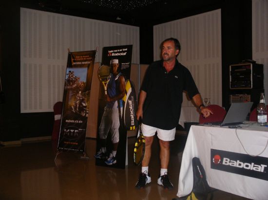 UN TOTAL DE 31 ALUMNOS PARTICIPA EN EL “CURSO INTEGRAL DE TENIS” PATROCINADO POR LA CONCEJALÍA DE DEPORTES Y ORGANIZADO POR EL CLUB DE TENIS DE TOTANA, Foto 7