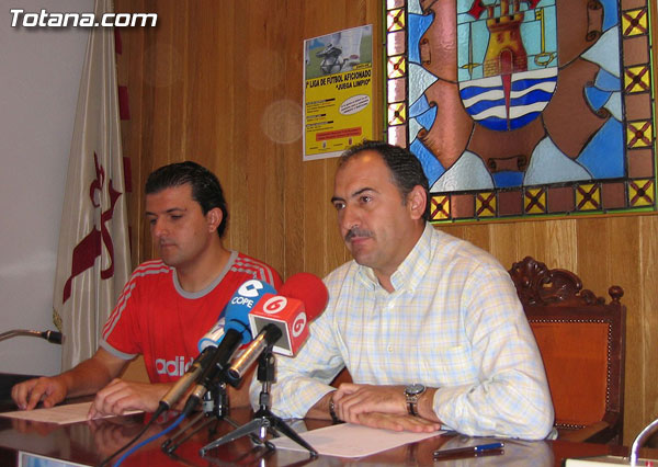 LA CONCEJALÍA DE DEPORTES PRESENTA LA I LIGA LOCAL DE FÚTBOL AFICIONADO JUEGA LIMPIO DE TOTANA  , Foto 1