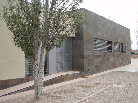 APRUEBAN EL PROYECTO PARA INSTALAR LA RED DE SUMINISTRO ELÉCTRICO EN EL CENTRO DE LA TERCERA EDAD DE LA CALLE SANTA RITA DEL PARETÓN, Foto 2