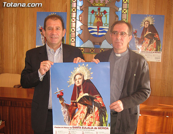 SE PRESENTA EL CARTEL ANUNCIADOR DE LAS ACTIVIDADES RELIGIOSAS DE LAS FIESTAS DE SANTA EULALIA´2006, Foto 3