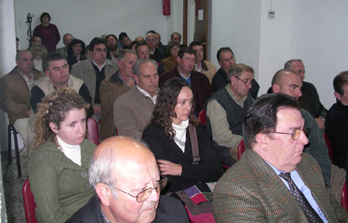 MÁS DE TRES HORAS DE REUNIÓN ENTRE CEBAG Y EL AYUNTAMIENTO SOBRE EL P.G.O.U. DE TOTANA, Foto 2