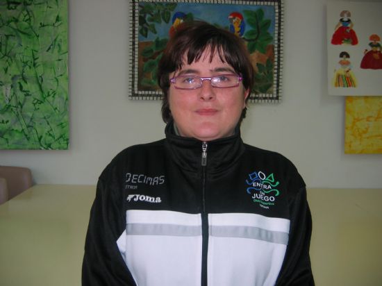 UNA ALUMNA DEL CENTRO OCUPACIONAL “JOSÉ MOYÁ”, MARI CARMEN ROBLES, HA SIDO SELECCIONADA PARA PARTICIPAR EN EL CAMPEONATO DE ESPAÑA DE ATLETISMO EN PISTA CUBIERTA EN OVIEDO, Foto 1