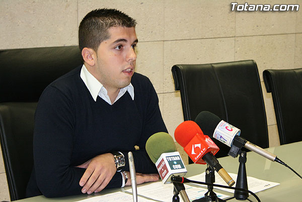 MEJORARÁN EL SERVICIO DE RECOGIDA DE RESIDUOS SÓLIDOS URBANOS CON LA INSTALACIÓN DE 1.100 CONTENEDORES DE BASURA ORGÁNICA EN EL MUNICIPIO, Foto 2