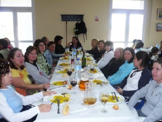 LA CONCEJALÍA DE DEPORTES ORGANIZÓ UNA RUTA DE SENDERISMO POR LAS PLAYAS VÍRGENES DEL PUERTO DE MAZARRÓN, QUE CONTÓ CON LA PARTICIPACIÓN DE 33 SENDERISTAS (2008), Foto 7