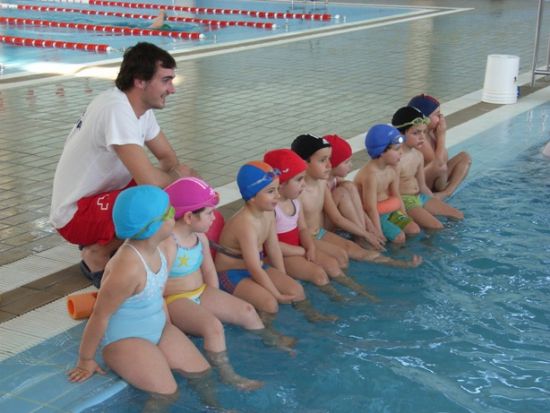 UN TOTAL DE 40 PERSONAS PROCEDENTES DE TODA LA REGIÓN DE MURCIA PARTICIPARON EN EL “SEMINARIO DE ACTIVIDADES ACUÁTICAS PARA BEBÉS Y EMBARAZADAS”, Foto 5