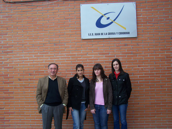 Notable éxito de estudiantes del Bachillerato Internacional del Instituto Juan de la Cierva de Totana en la Olimpiada de Física y en la Olimpiada de Química, Foto 1