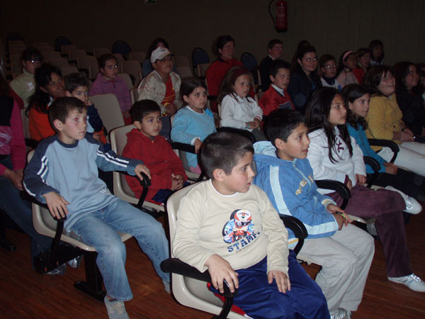 LOS GRUPOS INFANTILES Y JUVENILES DEL MOVIMIENTO JUNIOR Y “EL CANDIL” HACEN ENTREGA DE UN CHEQUE VALORADO EN 1.500 EUROS A MANOS UNIDAS, Foto 4